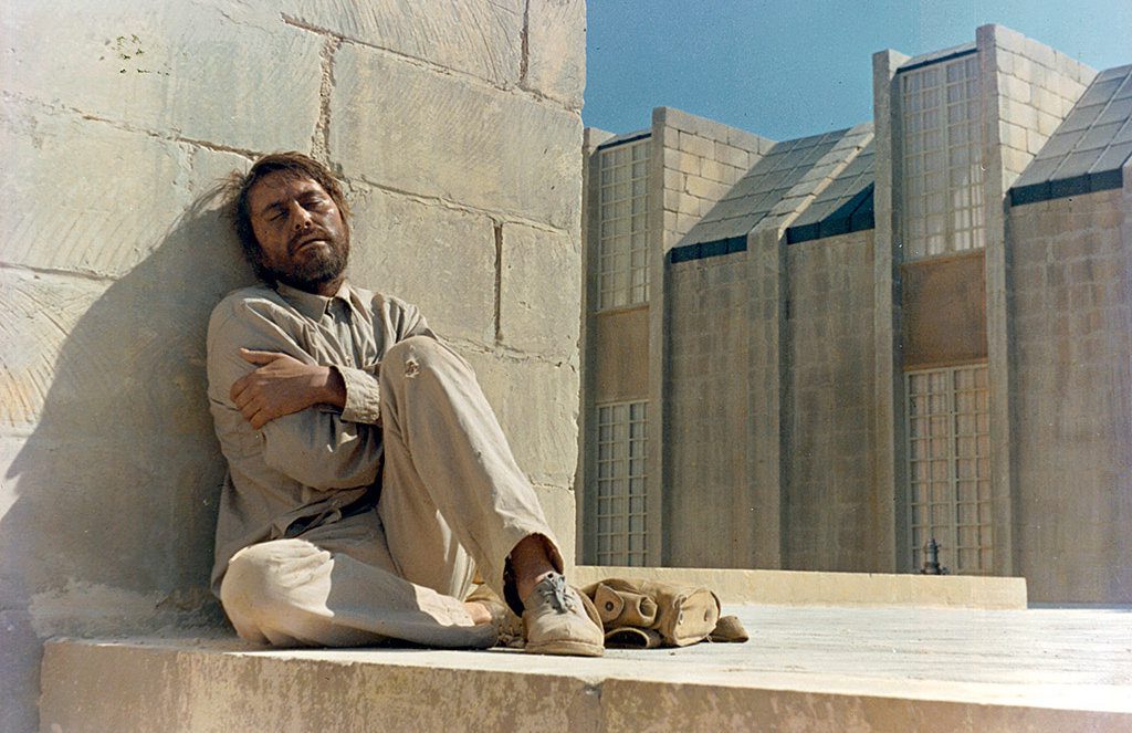 Una scena de "L'invenzione di Morel", il film tratto dal libro di Adolfo Bioy Casares, qui recensito