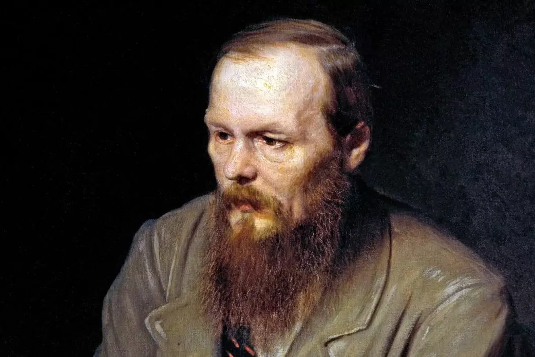 Un ritratto a olio di Fedor Dostoevskij, autore de "Il villaggio di Stepančikovo e i suoi abitanti", edito da Feltrinelli, qui recensito