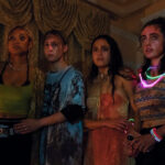 Quattro delle protagonista di "Bodies Bodies Bodies" (2022) di Halina Reijn, qui recensito